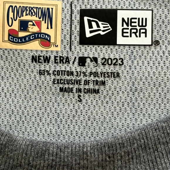 NWT- New Era Copperstown Collection LA Dodgers Pinstripe T-Shirt Size S - Picture 7 of 12